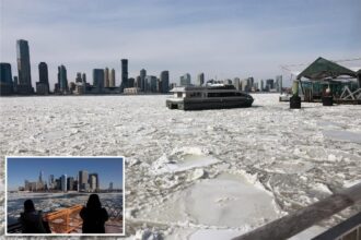 NYC Ferry suspends service, may be out of operation ‘for several days’ due to icy rivers