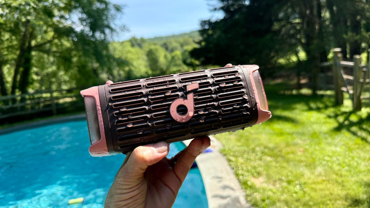 This Anker Bluetooth Speaker Is One Of My Faves, and It’s Cheaper Than Ever at 