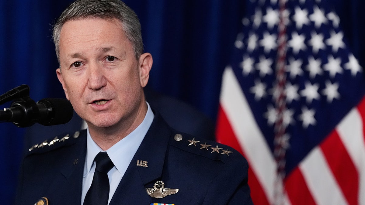 Gen. Dan Caine speaks in Florida