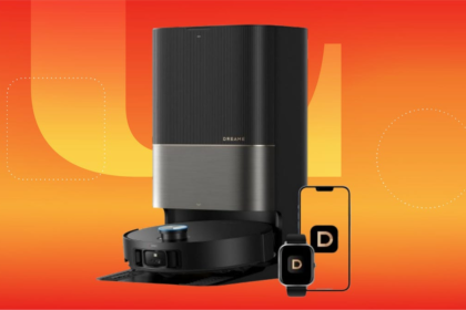 This Robot Vacuum Dodges All My Obstacles, and It’s Currently 0 Off at Amazon