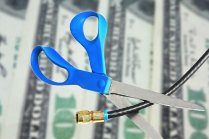 YouTube TV, DirecTV, Sling and Others: Which Service Carries the Top 100 Live TV Channels