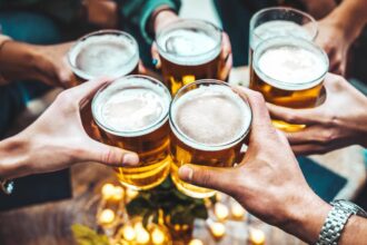 The top non-alcoholic beers that actually taste like beer, according to experts