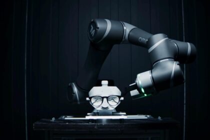 These Smart Glasses Would Adjust Focus on the Fly Based on Your Eye Movements