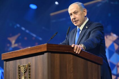 Netanyahu sounds alarm on antisemitism at Holocaust Remembrance Day gathering