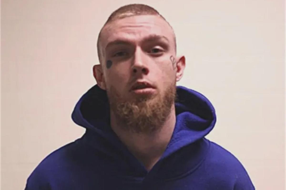 Texas fugitive wears ‘I will put you in the trunk’ sweatshirt as he’s arrested in connection with woman’s ‘suspicious’ death