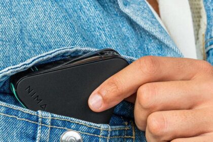 This Handheld Sensor Detects Gluten in Your Food, and You Can Buy It Now