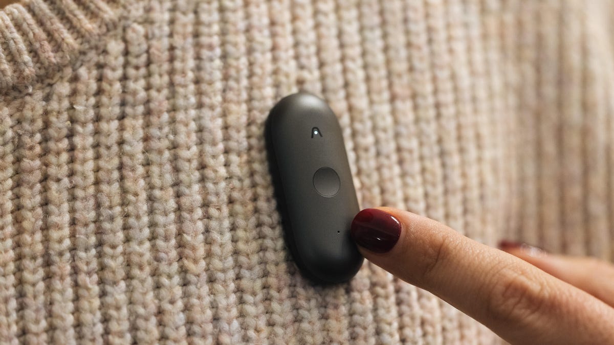 How Apple’s Revamped AI Could Center on Wearables