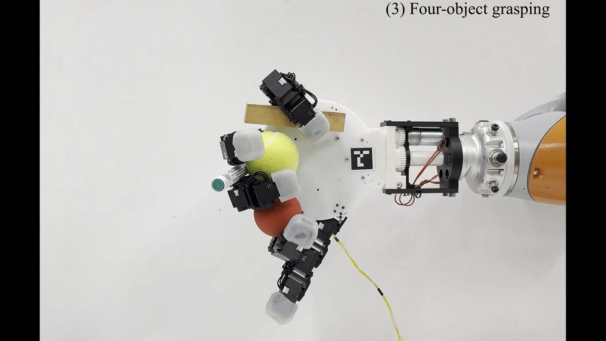 This New Skittering Robotic Hand Could Reach Things You Can’t