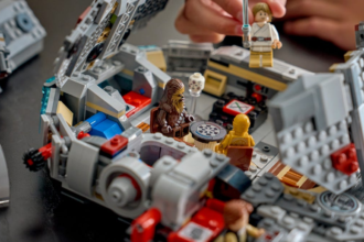 Lego’s Already Announcing More Smart Brick-Compatible Lego Sets: Falcon, Cantina and More