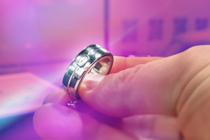 This Tiny Titanium Smart Ring Is Actually a Powerful AI Meeting Recorder