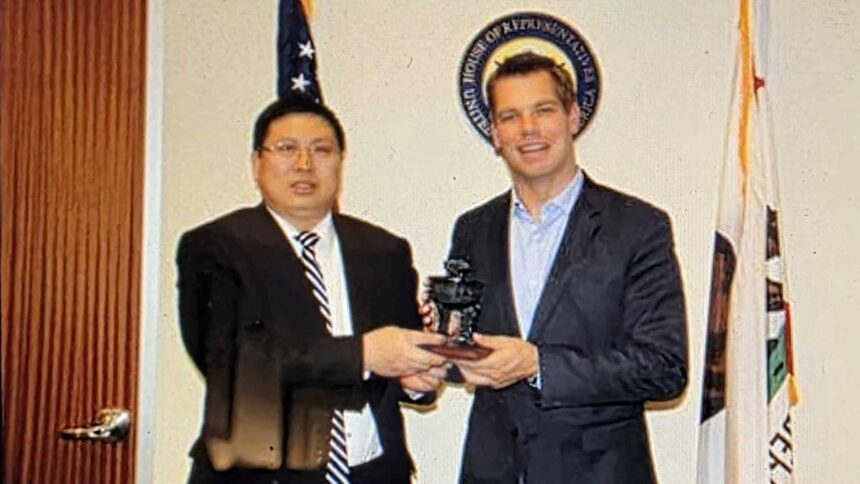 Unearthed photo of Swalwell meeting with top CCP official raises alarm bells: ‘Very disturbing’