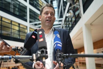 Delaying digital euro harms Europe, German vice-chancellor says