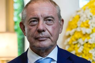 Italy calls for suspension of EU carbon market