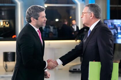 Portugal votes in presidential election runoff