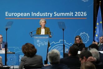 Industry bosses call for ‘urgent and bold’ action to cut energy prices