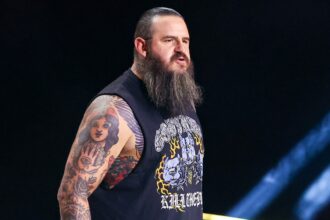 Pro wrestling fans loudly chant ‘f— ICE’ during an All Elite Wrestling match