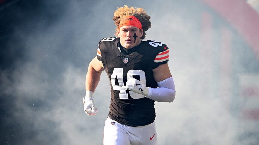 Browns linebacker Carson Schwesinger wins NFL Defensive Rookie of the Year