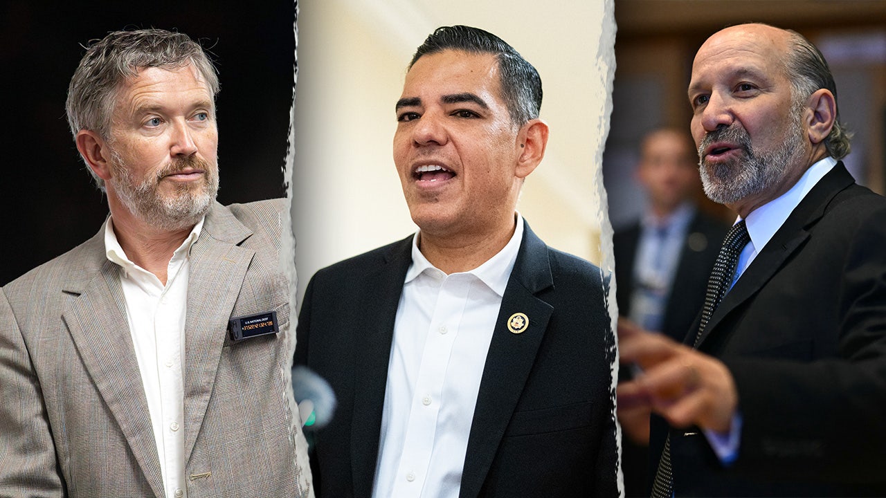 Massie, top Oversight Democrat call for Secretary Lutnick to resign for ‘lying’ about alleged Epstein ties