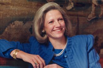 Anna Murdoch-Mann, author and philanthropist, dead at 81