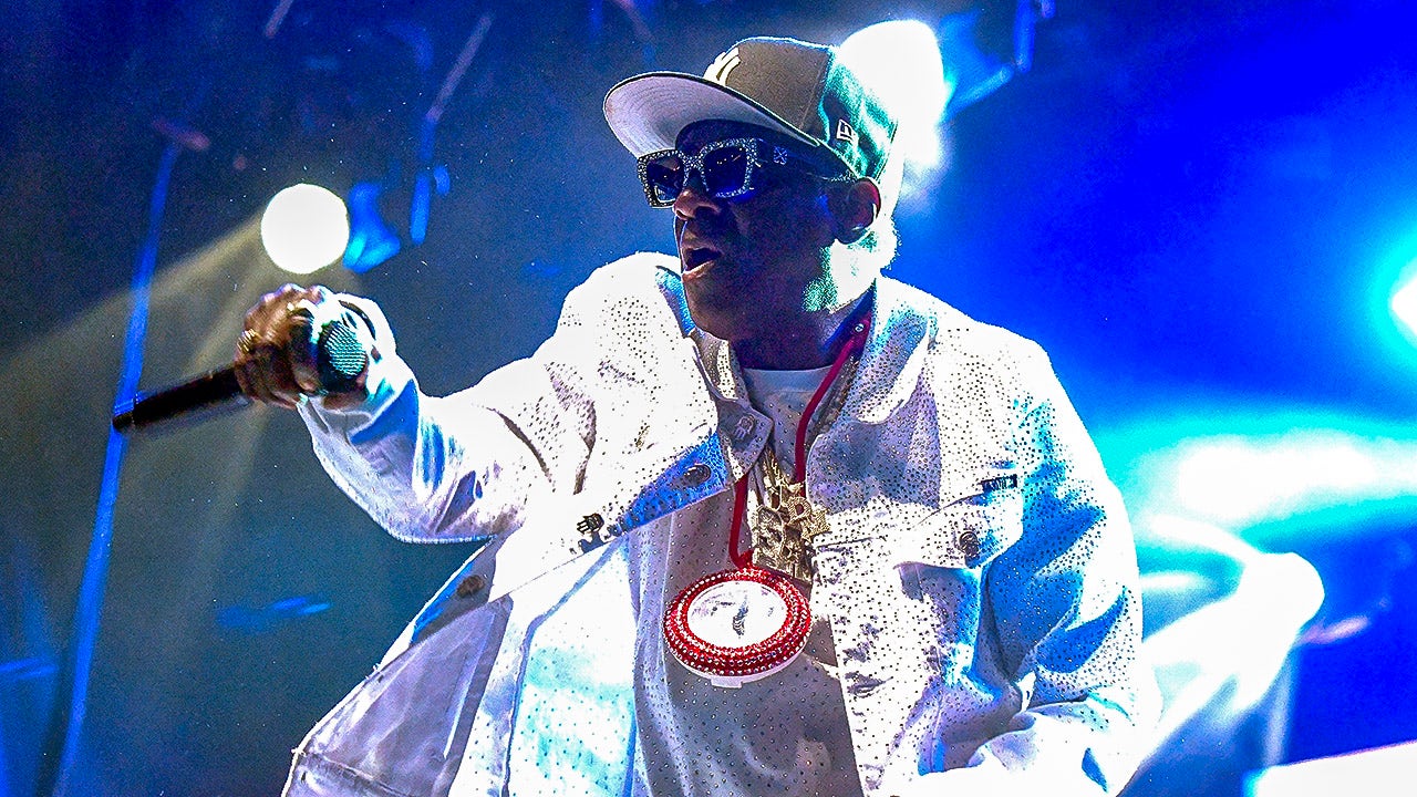 Flavor Flav invites US women’s hockey team to Las Vegas for Olympic celebration after Trump snub