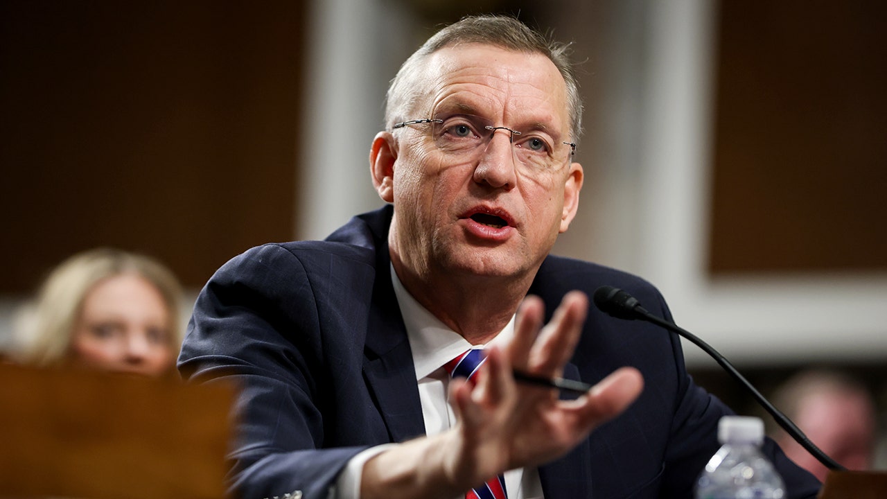 Trump admin says VA benefits claims backlog below 100K for first time in 6 years: ‘Record levels of service’