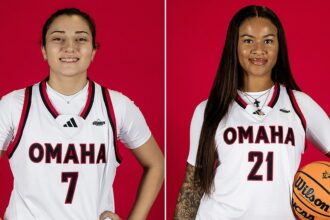 Women’s college basketball players recount rescuing victims after sinkhole swallows 2 vehicles