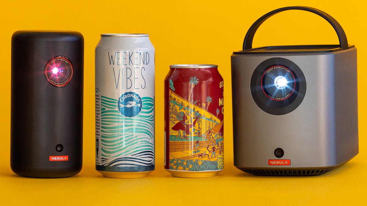 Best Portable Projector for Movies and Gaming Anywhere in 2025