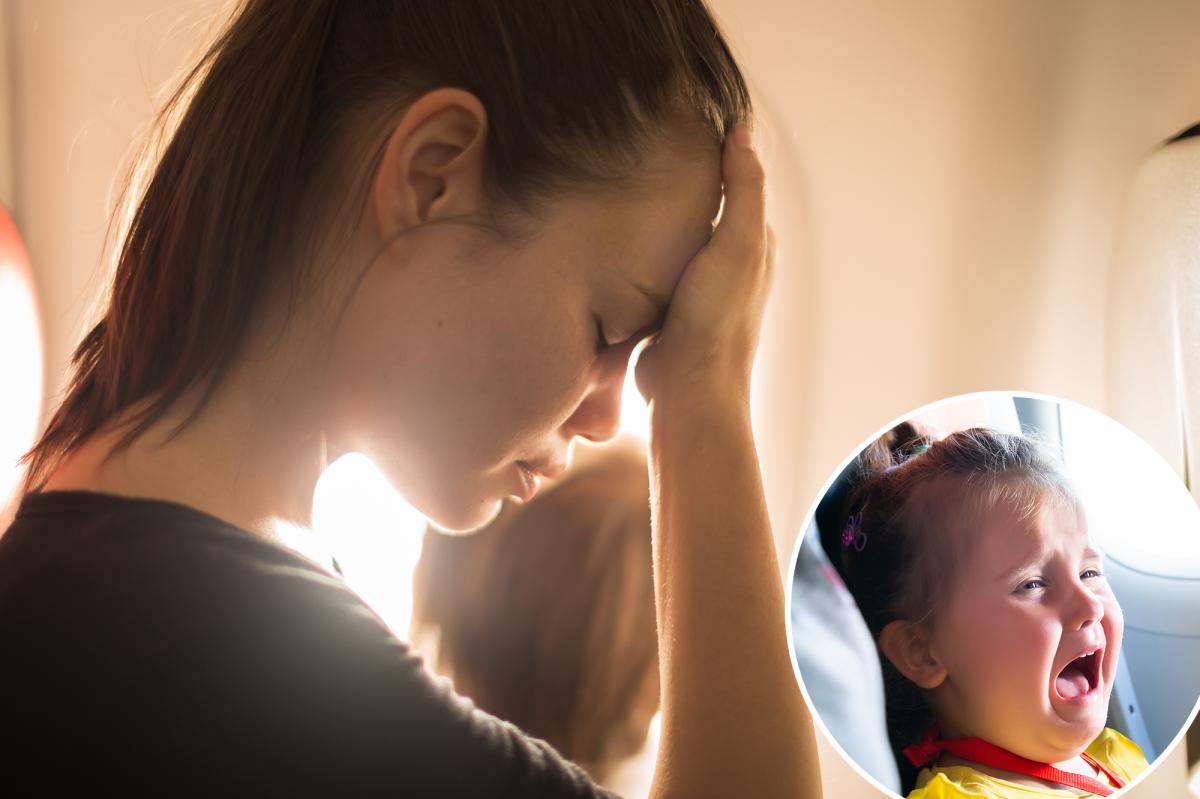 Flyer kindly offered to help tired mom with crying baby — her reaction was shocking