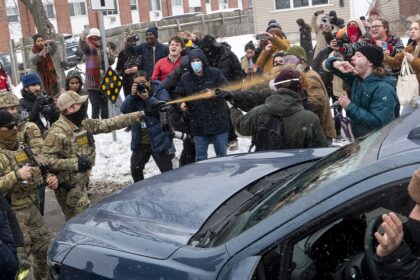 Minneapolis teachers union chief admits elected officials in anti-ICE Signal chats