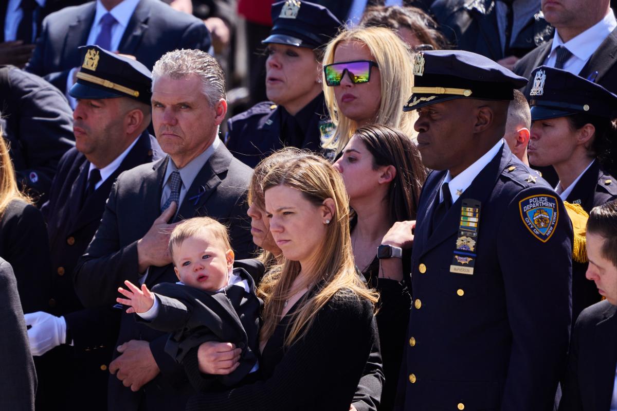 Exclusive | State gives NYPD widows spouses of fallen cops on property taxes
