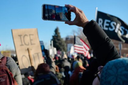 If You’re Attending a Protest, Here’s How to Be Smart With Your Phone