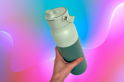 I Hate How Much I Love This Hydration-Tracking Water Bottle