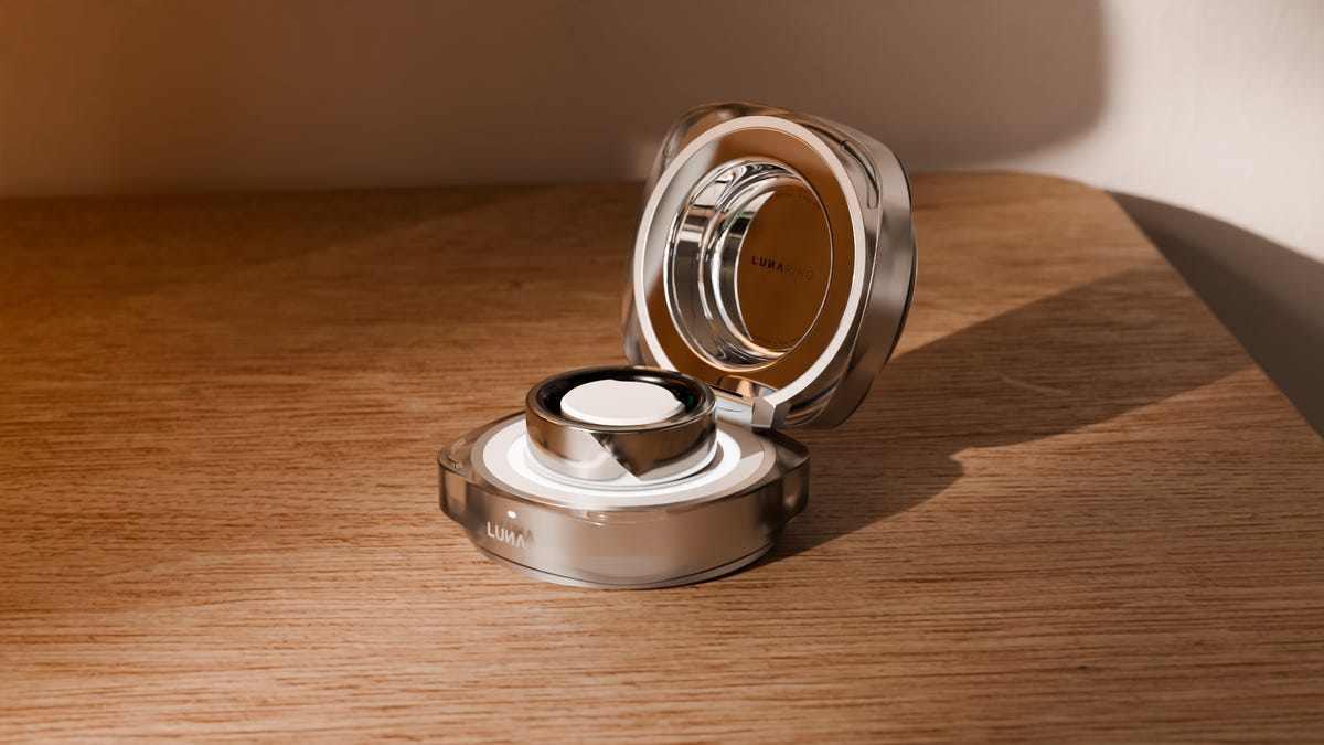 This Is the World’s First Wearable You Can Talk To