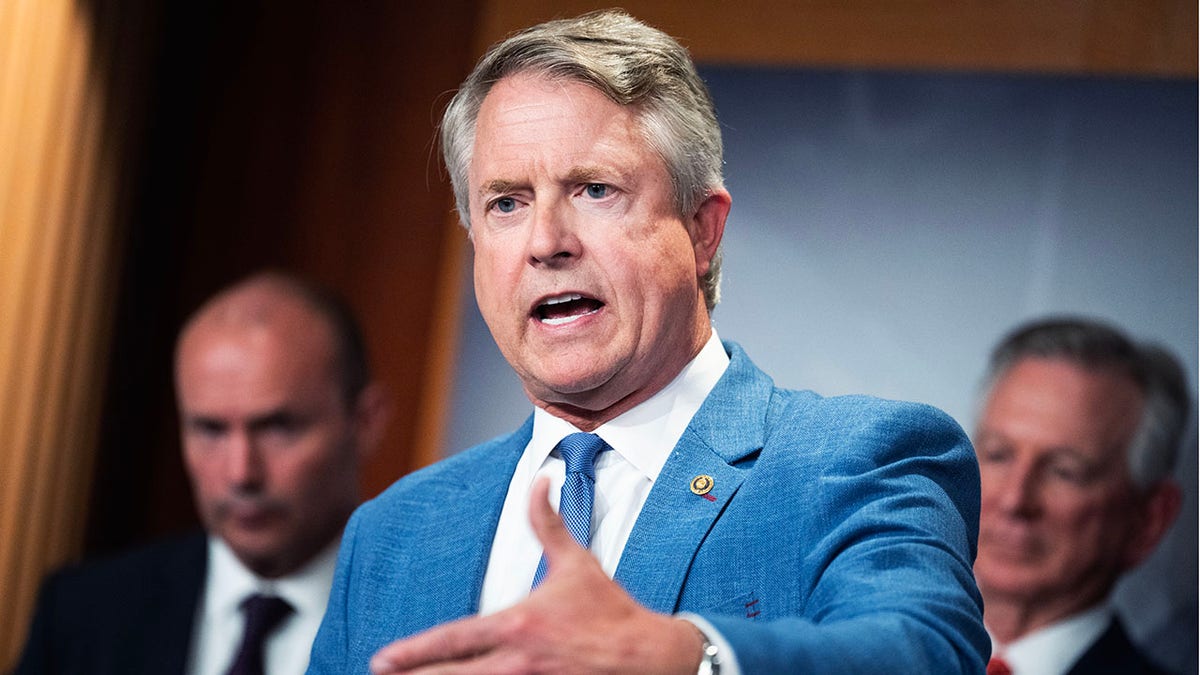 Sen. Roger Marshall, R-Kan.