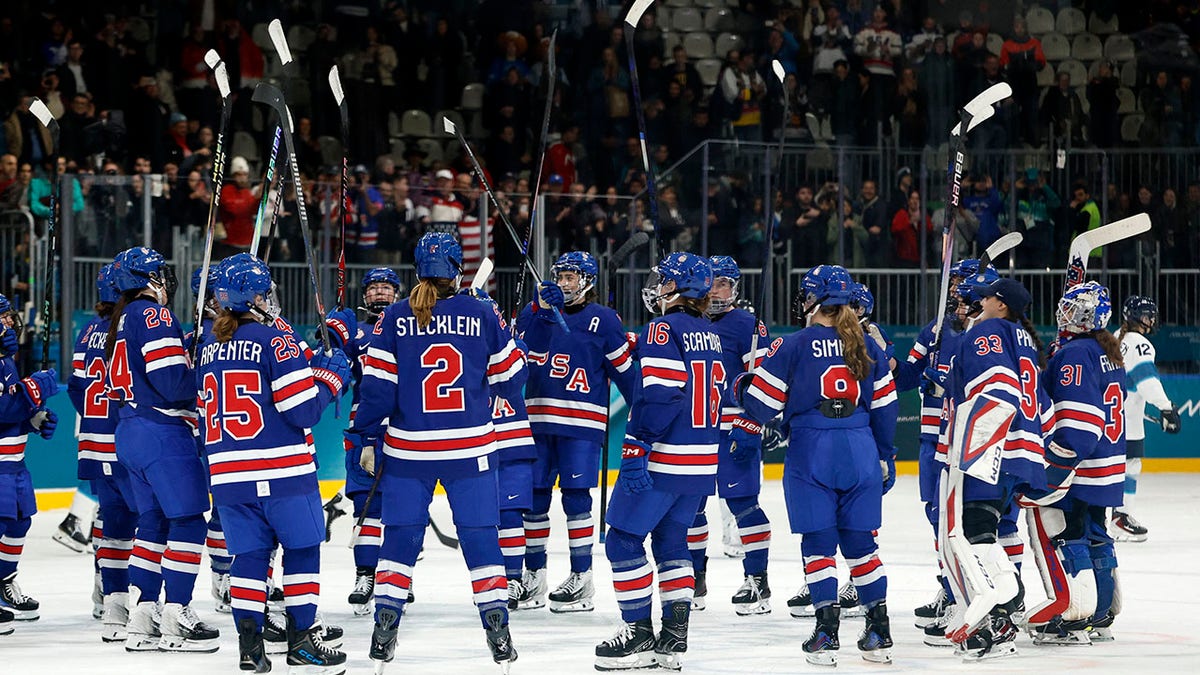 American hockey players celebrate win at Winter Olympics