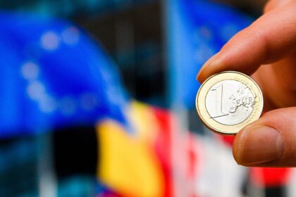 How can the EU reclaim payment autonomy? Ask the Euronews AI chatbot