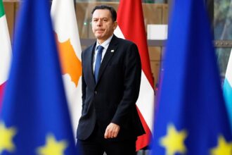 Government announces fuel discounts and housing incentives