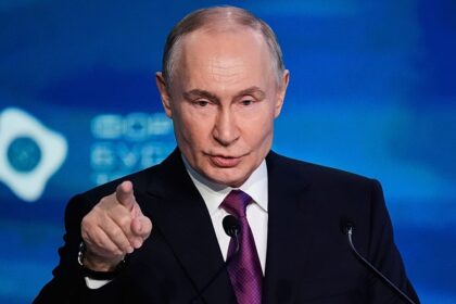 ‘Self-defeating’: EU and US clash over Russia sanctions relief