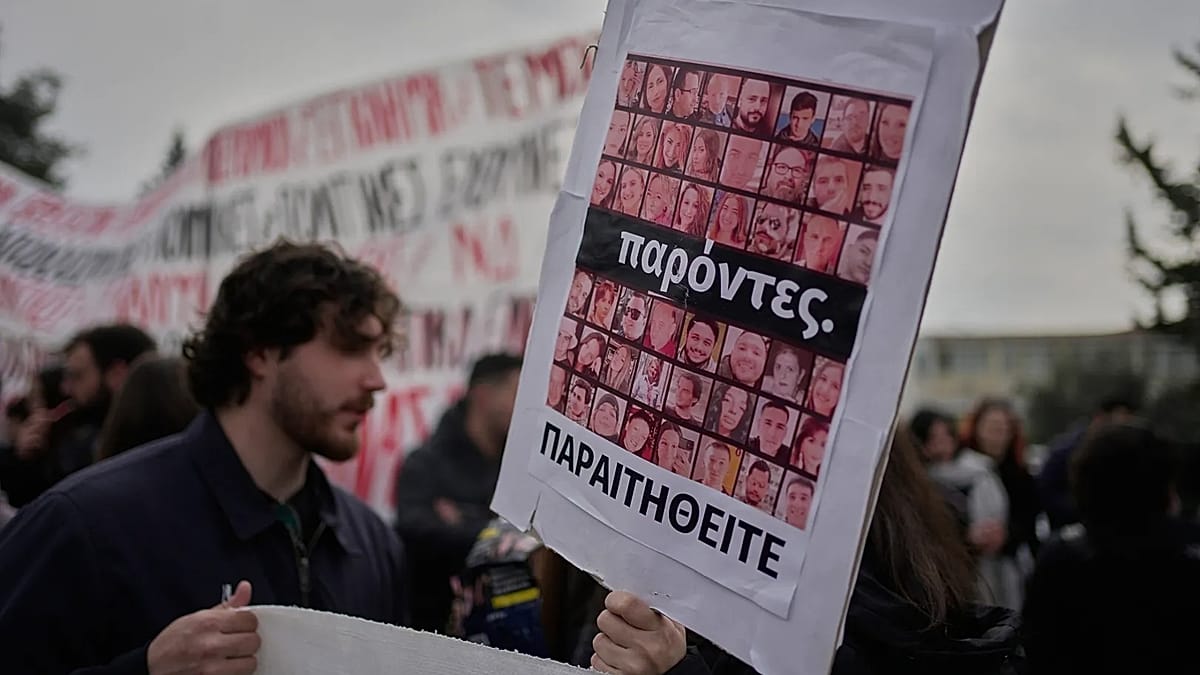 Greece train tragedy trial adjourned amid courtroom chaos