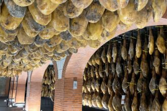 The Secrets of ‘Pata Negra’: acorn-fed 100%  Iberian ham sets out to conquer the world