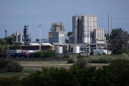 EU delays proposal to ban Russian oil amid Iran war and price spikes