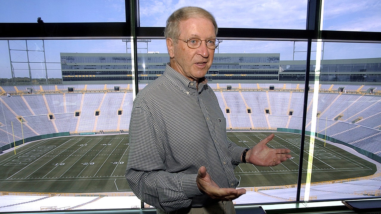 Legendary former Packers President and CEO Bob Harlan dead at 89