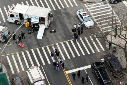 Police swarm NYC street Sunday amid IED probe near Gracie Mansion