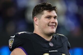 Tyler Linderbaum’s M record-breaking deal headlines Raiders’ free agent spending spree