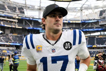 Colts sign Daniel Jones to record-breaking contract as he recovers from Achilles injury: reports