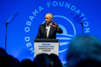 Obama Presidential Center wants 100 unpaid volunteers while Valerie Jarrett makes 0K