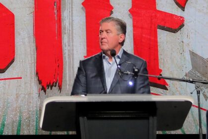 Former Southern Baptist president enters hospice care at 68