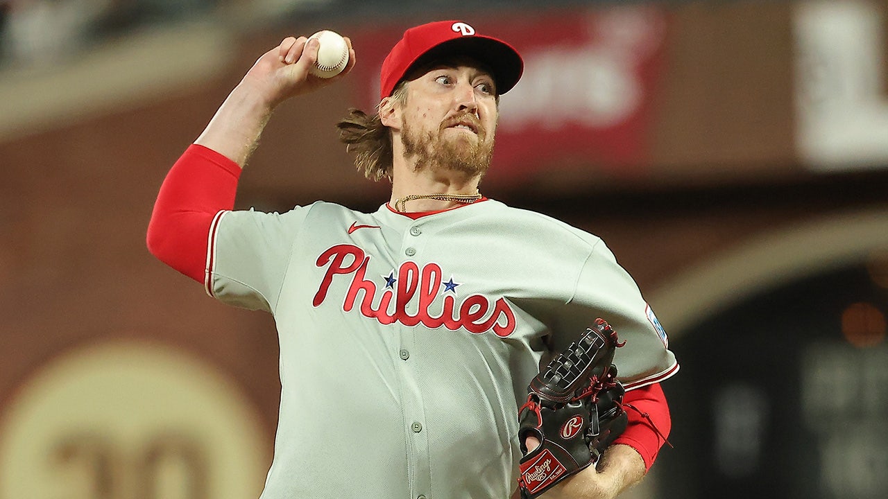 Phillies pitcher suffers cardiac event after bullpen session at spring training
