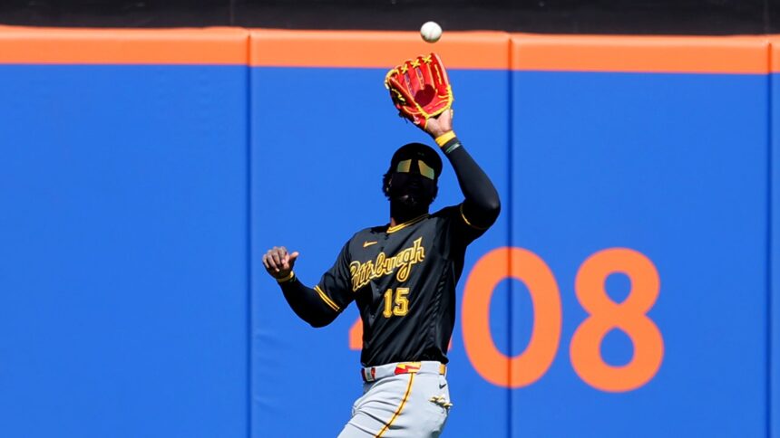 Pirates broadcasters slam Oneil Cruz’s defensive effort vs Mets
