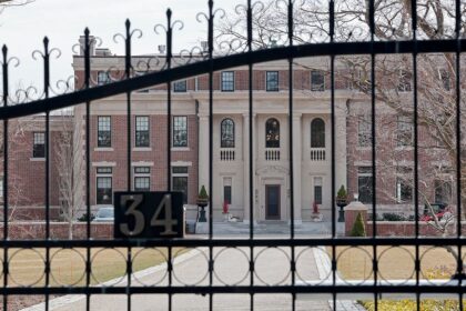 Police hunt armed suspect after housekeeper bound, attacked in luxury mansion heist: report